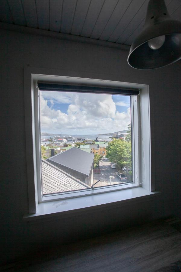 The Bird / Guesthouse / 10 Min Walk Downtown Tórshavn Екстериор снимка